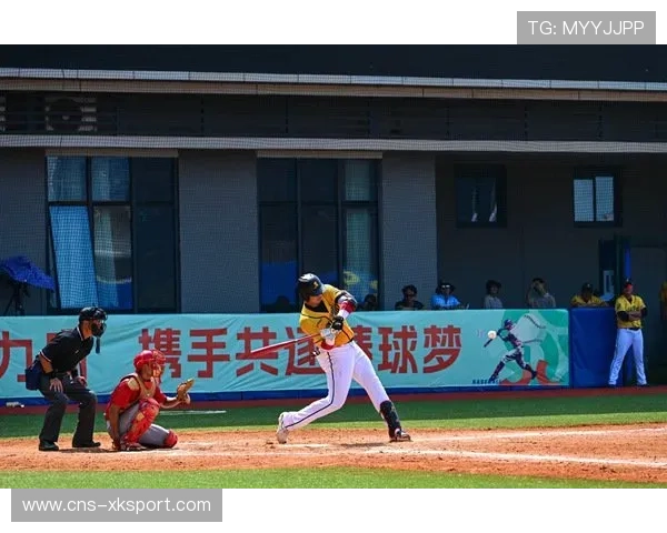 云浮特色表演亮相曲棍球赛场，展示地方文化特色